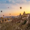 Isparta kalkışlı Kapadokya turu - peri bacaları ve balon manzarası